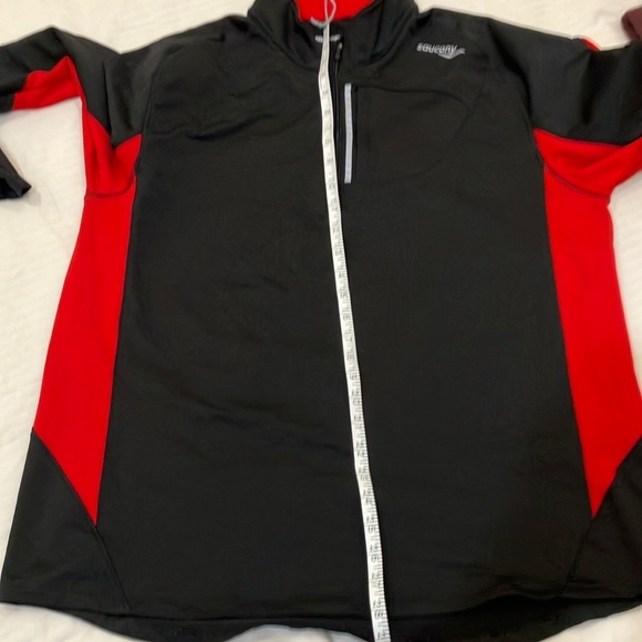 Saucony XL men’s sweater Performance with Quarter-Zip front pocket at top left. - Picture 7 of 16